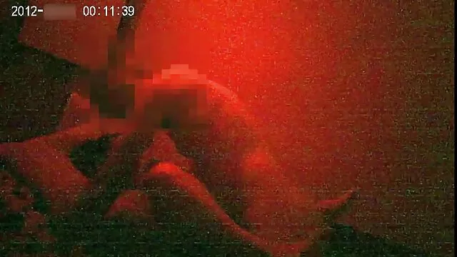 Puta beeg ancianas pelirroja chupa una gran polla a un negro en la ducha