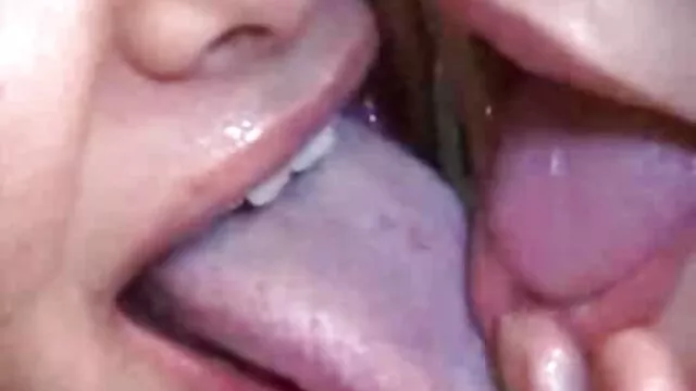 Unas pocas palabras y ancianas peludas xxx la chica está lista para el sexo.