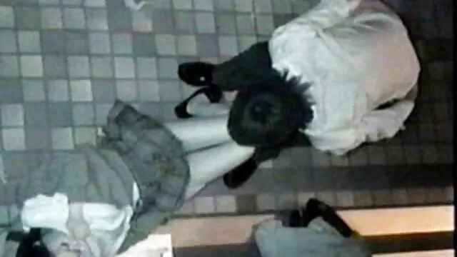 El tipo se pajea una polla y entra en la habitación una madrastra sexy que no está en ancianas colombianas xxx contra del sexo anal