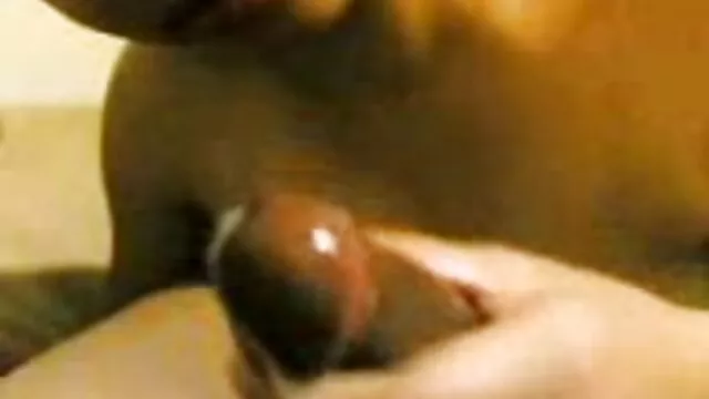 Chica follada entre ancianas culonas desnudas dos amigos