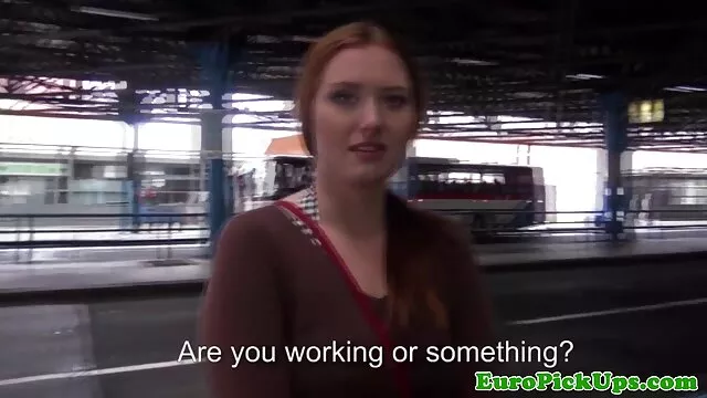 Mamada viejos cojiendo a jovenes reina Heather y una larga polla en su garganta