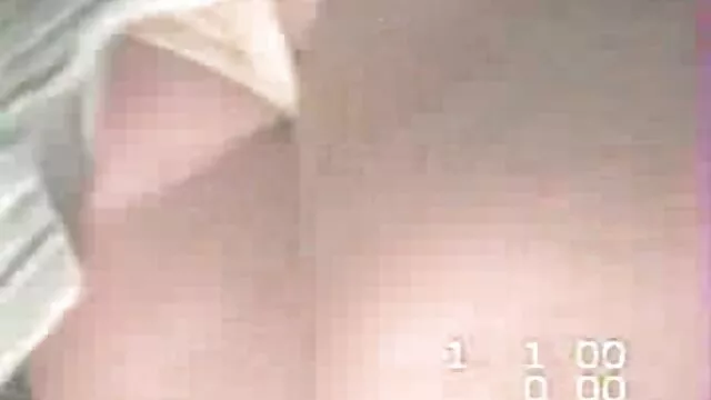 Puta apasionada con foyando ancianas tatuajes termina chorreando en la mesa de billar