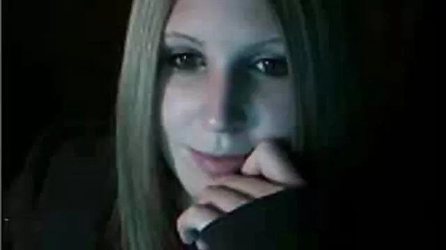 Blondie sexo fuerte con viejos consolador anal caliente