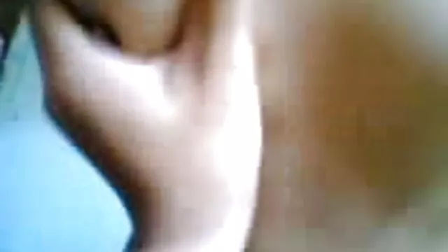 Dos zorras tetonas follan con consoladores gruesos en videos porno de viejita la cama