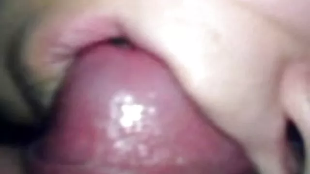 Un hombre da para follar xxx con ancianas a su esposa bbw en anal