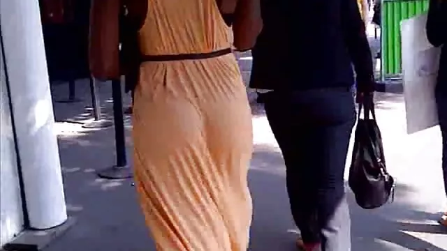 Puta super cachonda se folla a viejas de 70 años follando un macho negro