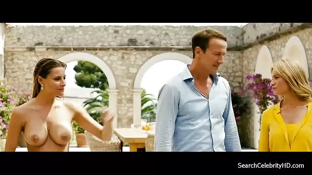 Latina lame todo el cuerpo de una cubana poderosa ancianas gordas follando
