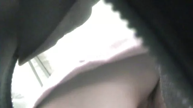 Mi muy jovencitas follando con viejos novia regordeta posando en el baño