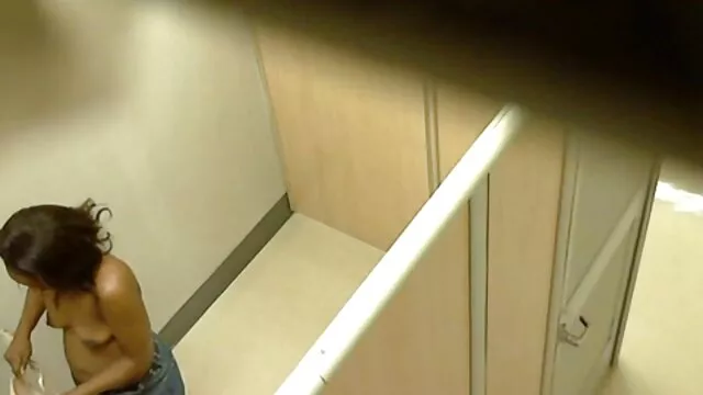 Follada en mujeres jovenes teniendo sexo con viejos el coño de mi tia