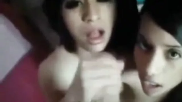 Dama de pechos pequeños folla con un videos xxx gratis de ancianas chico